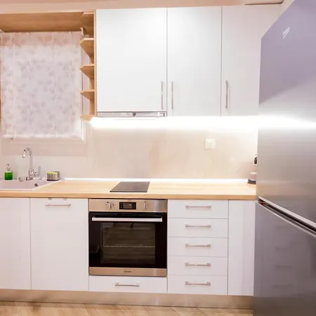 Daire Filippou Forum - Center *